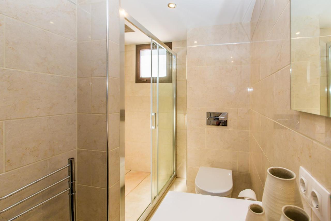 Luxurious 2 Bed Banus Apt With Private Parking - Rdr193 *